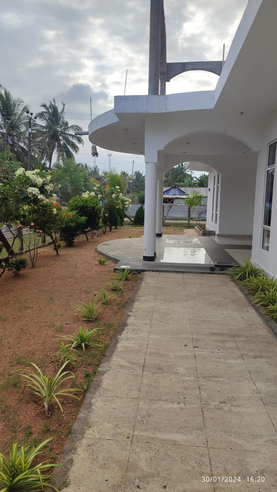Laxsume Guest House نيلافيلي المظهر الخارجي الصورة